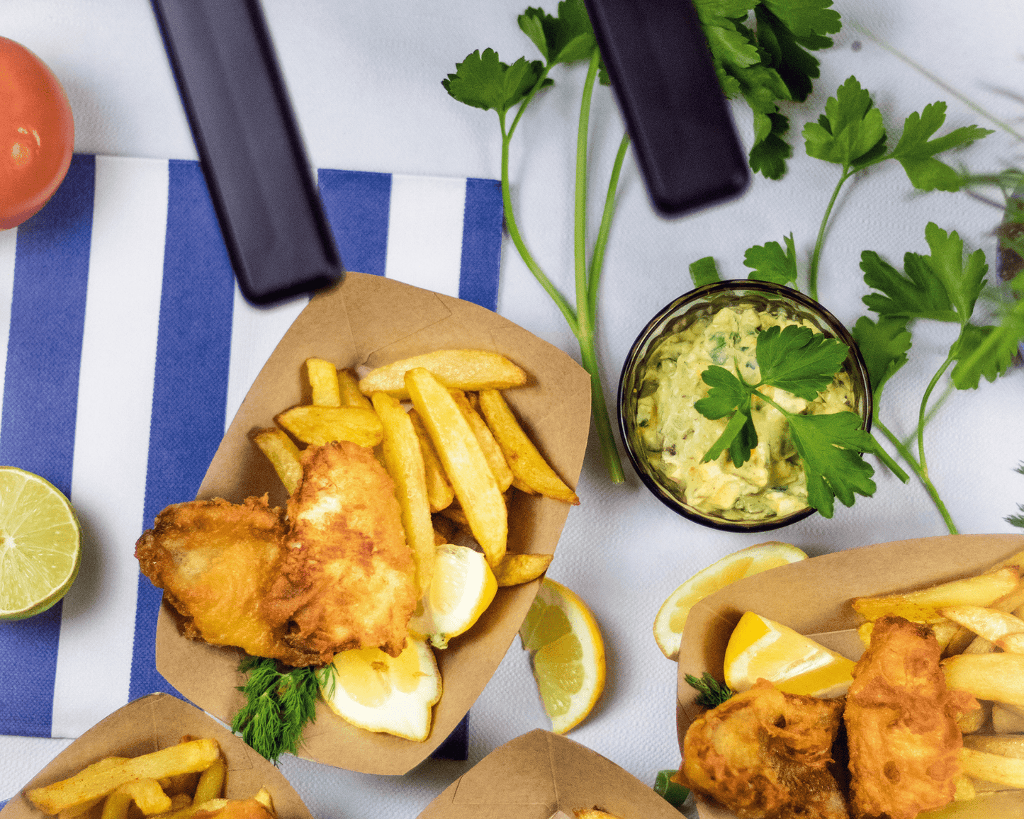 Fritteuse GastroFrit 4.5L von rotel – Profi-Qualität für Zuhause
Fritteuse mit 4,5L Fassungsvermögen ✔ Chromstahlgehäuse & Antihaft-Ölbehälter ✔ Stufenloses Thermostat bis 190 °C ✔ Inkl. 3 Frittierkörbe ✔ Kostenloser Versand
