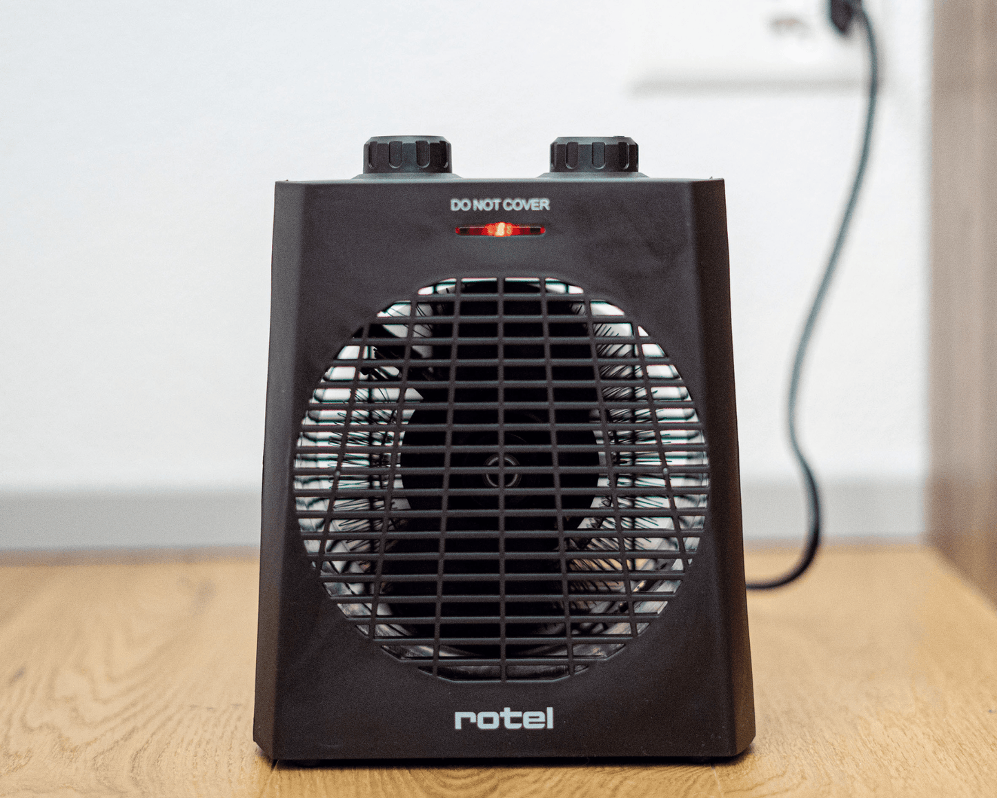 rotel Heizlüfter – 3 Stufen & Überhitzungsschutz
Der rotel Heizlüfter mit 1000W/2000W & Kaltluftstufe. ✔ Thermostat-Regler ✔ Überhitzungs- & Kippschutz ✔ Kompakt & effizient ✔ Kostenloser Versand