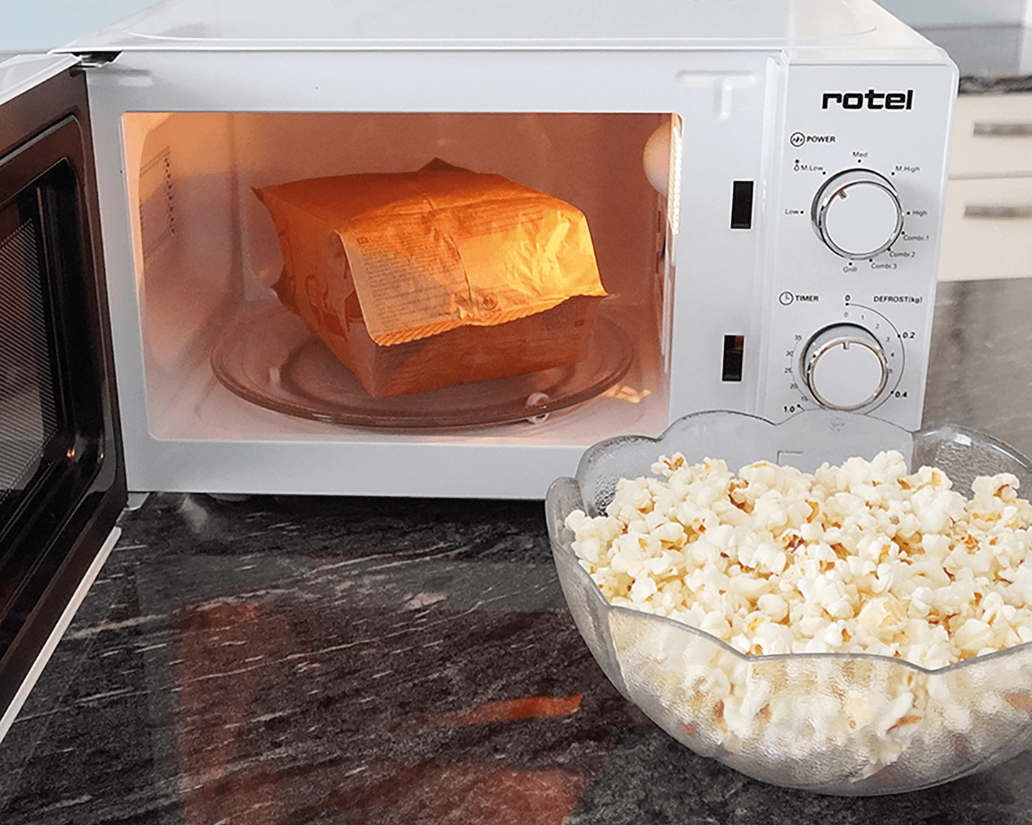 Mikrowelle mit Grillfunktion von rotel – Vielseitig & effizient
Mikrowelle mit 5 Leistungsstufen & Grillfunktion ✔ 20L Garraum & 25,5 cm Drehteller ✔ 35-Min-Timer & akustisches Signal ✔ 700W Mikrowelle, 1000W Grill